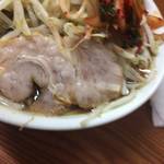 ラーメン二郎 - 豚肉