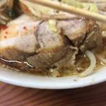 ラーメン二郎 - 豚肉