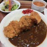 レストラン五井 - 料理写真:特製カツカレー