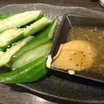 鶏にはちや - きゅうり塩だれ味噌