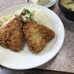 まんなおし食堂 - 揚げたてアジフライ