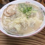 麺篤屋 - ワンタン麺 680円