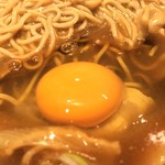 味奈登庵 - #食べログ的に撮るとこうなる。  玉子は最初に投入、丼の底で温める。終盤に再会するころには、ほどよく温められ、黄身はトロットロ♡