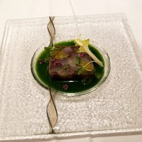 レザンファン ギャテ - ヒラスズキと独活の小さなテリーヌ