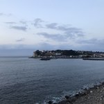 食べるお宿 浜の湯 - 遠くからホテルを撮影してみた。