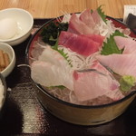 Sakanaya Aoji - お造り定食