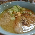 かまとん（竈豚）豚骨醤油ラーメン - 