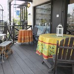 ル・ジャルダン・ブルー - テラス席