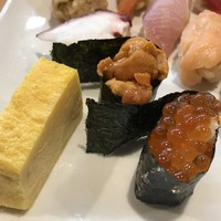 豊鮨 - ウニ  イクラ  有り