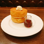 星乃珈琲店 - 料理写真:星乃名物、スフレパンケーキ。ふわふわの食感をお楽しみください。