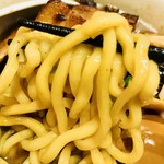 らーめんキッチン いいづか - 麺リフト【料理】