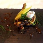 レストラン マノワ - 温前菜：ホワイトアスパラと蝦夷アワビ（2018.3）