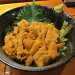 魚虎 - 北浦の海胆で海胆丼に