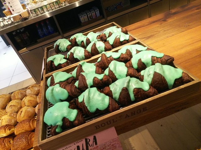 限定 チョコミントクロワッサン By ガデュ Boul Ange 池袋東武店 ブール アンジュ 池袋 パン 食べログ 限定 チョコミントクロワッサン By ガデュ Boul Ange 池袋東武店 ブール アンジュ 池袋 パン 食べログ