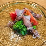 MATSU - 前菜①ホタルイカとトマトを新玉ねぎのソースにて。