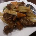 広東料理 味彩館 - ・西芹牛肉 950円