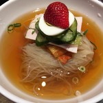 一龍 - 自家製手打ち冷麺（中）（￥990）