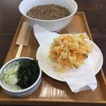 農家食堂かしわ - かき揚げそば（うどんもございます。）