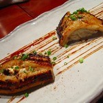 鉄板焼 織部 - 焼穴子とクリームチーズの握り