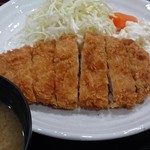 お好み焼き 匠 - 割と厚めのトンカツ