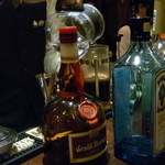 Bar Agit - 珈琲はマウンテンさんの「ノースウィンド」を手で惹いて抽出