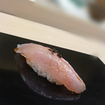 鮨 田なべ - 金目昆布〆