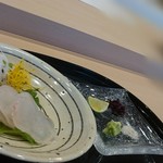 鮨 田なべ - ひらめ