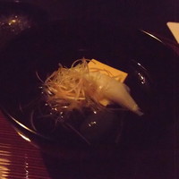 花咲 錦店 - お椀（よもぎ団子、白魚、卵豆腐、茗荷）（2018年4月）