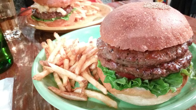 函館で一押しの 炭火焼きのハンバーガー By うまか バーガーショップホットボックス Burgershop Hotbox 松風町 ハンバーガー 食べログ 函館で一押しの 炭火焼きのハンバーガー By うまか バーガーショップホットボックス Burgershop Hotbox 松風町 ハンバーガー 食べログ