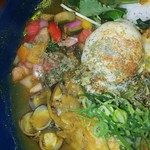 スパイスカレー旬香唐 - 初ガツオとしじみの魚介出汁カレー