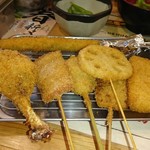 串カツ田中 - 串カツ五本セットとハムカツ、鶏手羽先