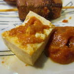 酒蔵 力 - 煮込みの豆腐も辛味噌で