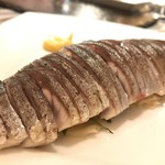 KATSUO  - あぶり〆サバ　1,090円。