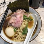 中華そば 四つ葉 - 特製四つ葉そば 1030円也
      少し手を付けてしまった写真でごめんなさい。