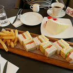 グランジュール - （撮影 20180116）ちょっと小腹が空いた時は、ミックスサンドがいいね。