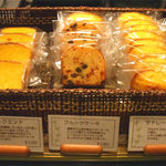 パティスリー チャウチャウ - 焼菓子陳列かご