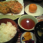 井筒屋 - 名物の桜えびのかき揚げが２枚！