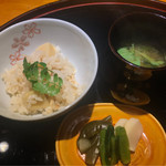 まる富 - 筍御飯