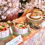 ミラノ・サローネ - 華やか！お花見のよう