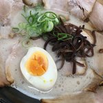 博多元気一番!! - 超肉盛ラーメン