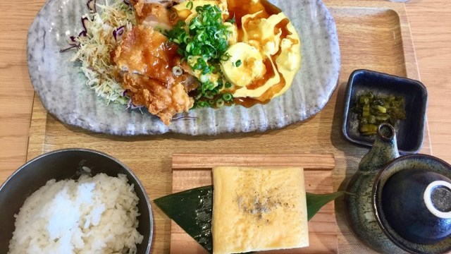 鳥と卵の専門店 鳥玉 読谷店 （トリトタマゴノセンモンテン
