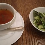 カフェ&バー・イーズ - 