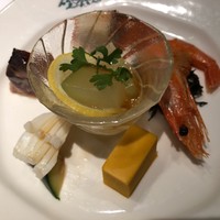 華都飯店 OsakaMetro本町ビル店 - 前菜