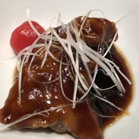 華都飯店 OsakaMetro本町ビル店 - 豚ヘレ肉の黒酢炒め