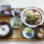 ななっこ - おまかせ定食　焼肉