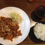 桂林 - 揚げチキンと野菜の甘酢辛口炒め メイン・ご飯・スープ　750円 → 500円（ランパスvol.11提示）