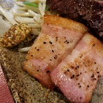とらちゃん本舗 - 厚切りベーコン