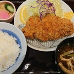 Mitsuba - ロースかつ定食。