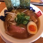 もんごい亭 - 二代目らーめん790円