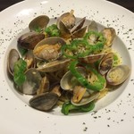 MILLE FIORI - あさりと万願寺唐辛子のアーリオオーリオ